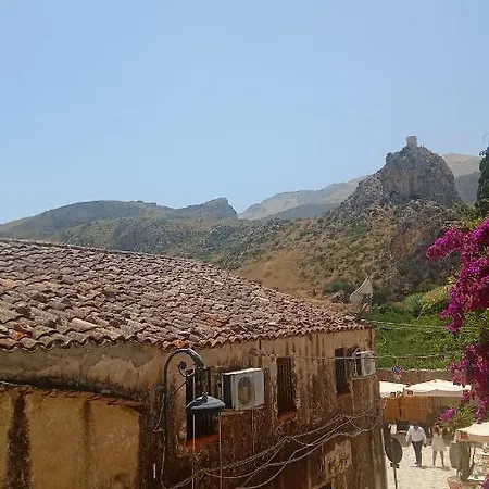 Scopello Inside